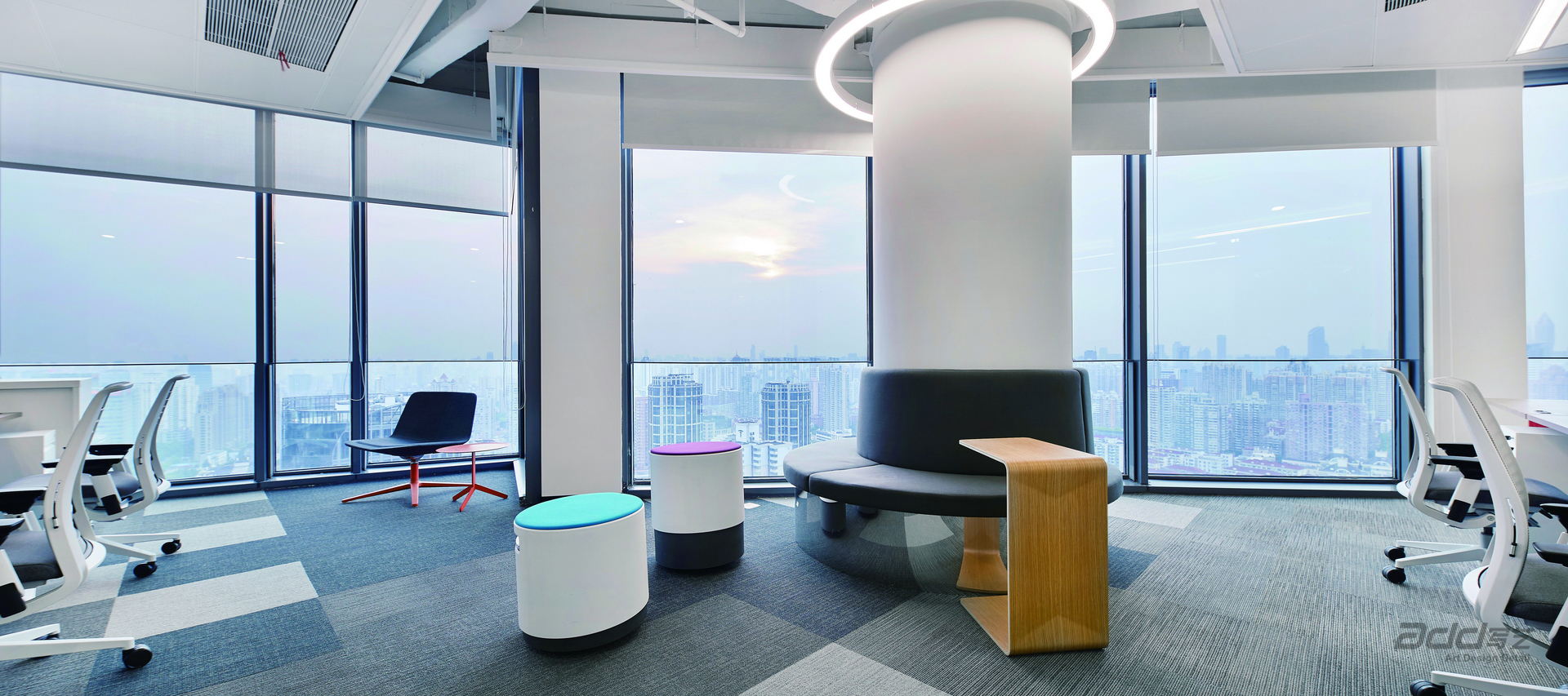 雅?；まk公室裝修-辦公室座談區(qū)-pc