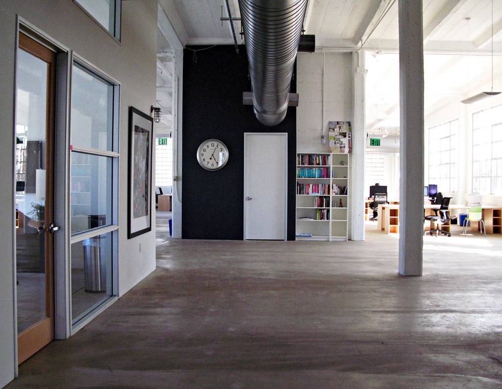 辦公室裝修-辦公區配圖